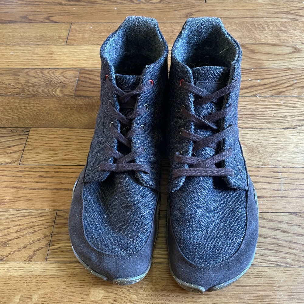 Wool Wildling Barefoot Shoes in “Chestnut” Style